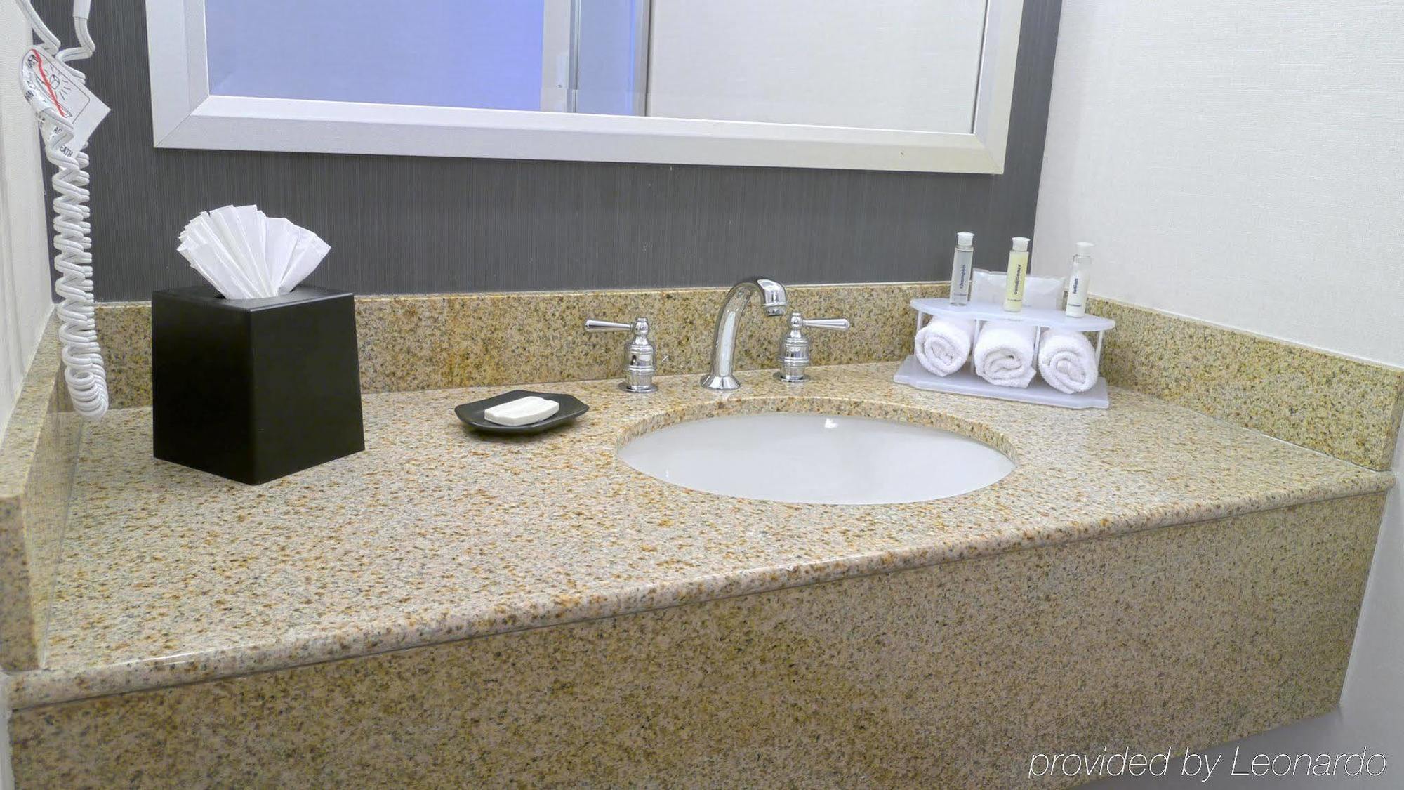 Holiday Inn Express Stamford, An Ihg Hotel Szoba fotó